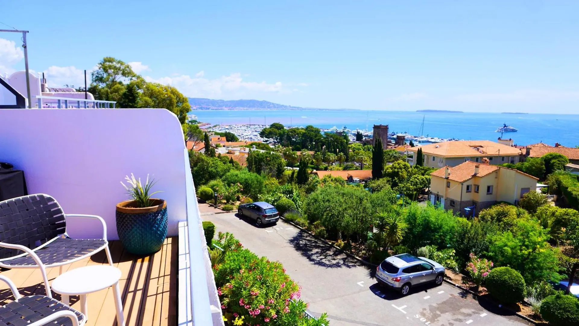 Villa Avec Rooftop, Jacuzzi & Vue Mer By Palmazur Mandelieu