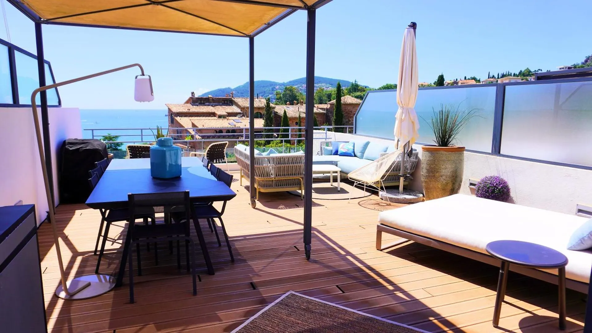 Villa Avec Rooftop, Jacuzzi & Vue Mer By Palmazur Mandelieu