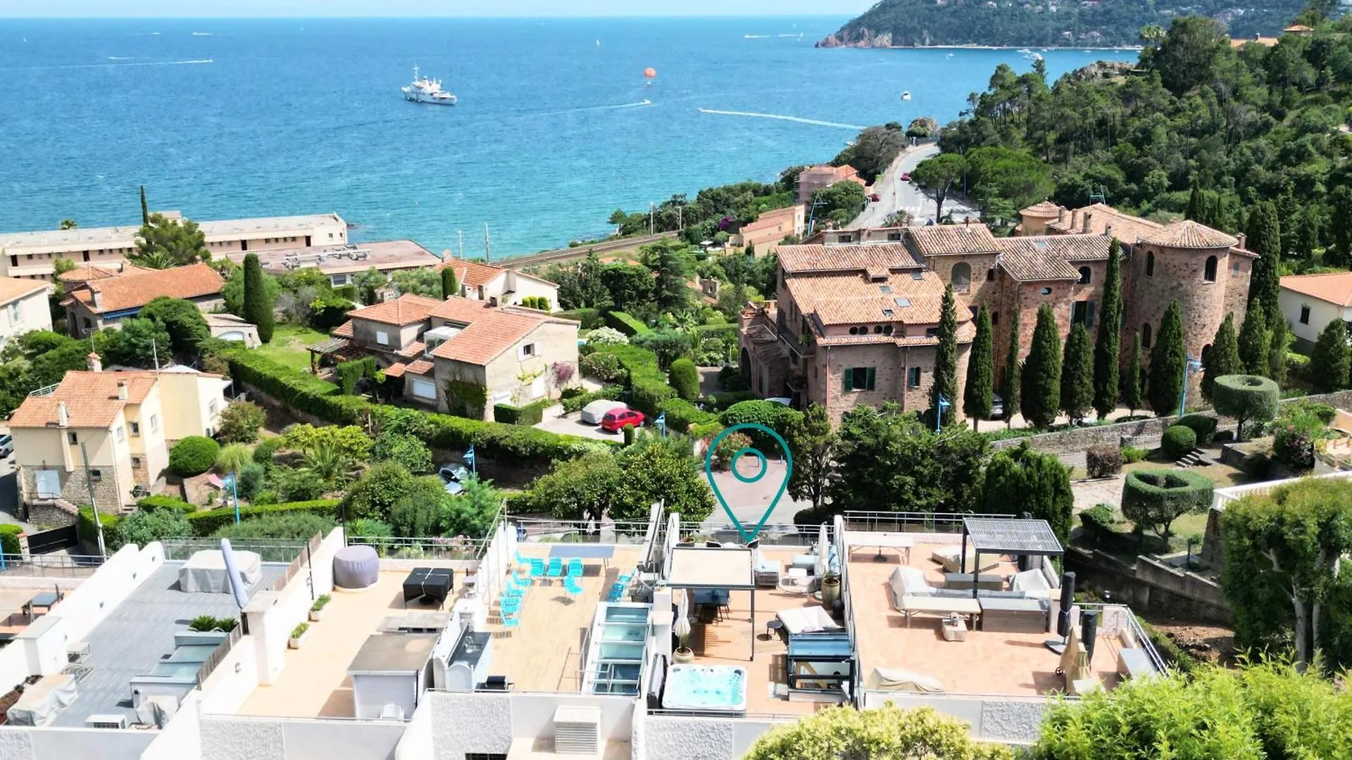Villa Avec Rooftop, Jacuzzi & Vue Mer By Palmazur Mandelieu